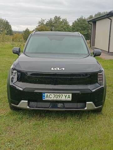 Черный Киа EV9, объемом двигателя 0 л и пробегом 26 тыс. км за 46000 $, фото 1 на Automoto.ua