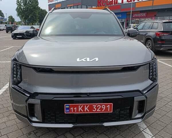 Серый Киа EV9, объемом двигателя 0 л и пробегом 6 тыс. км за 45000 $, фото 1 на Automoto.ua