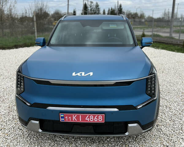 Синий Киа EV9, объемом двигателя 0 л и пробегом 7 тыс. км за 49999 $, фото 1 на Automoto.ua