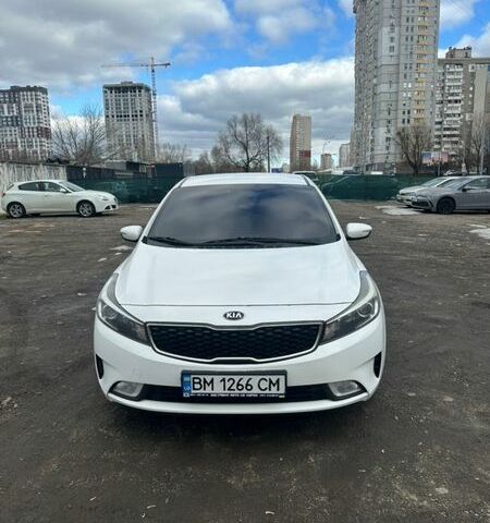 Білий Кіа K3, об'ємом двигуна 1.58 л та пробігом 137 тис. км за 8900 $, фото 1 на Automoto.ua
