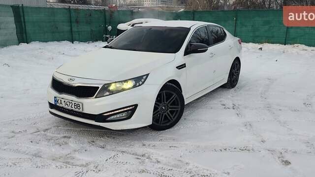 Білий Кіа K5, об'ємом двигуна 2 л та пробігом 267 тис. км за 7300 $, фото 1 на Automoto.ua