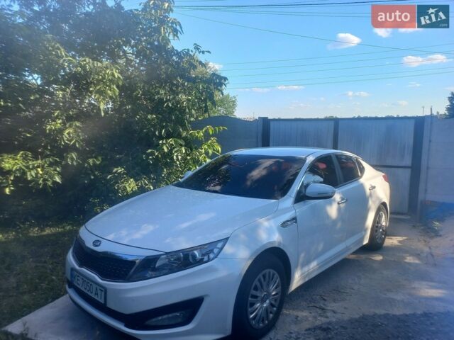 Белый Киа K5, объемом двигателя 2 л и пробегом 250 тыс. км за 8300 $, фото 1 на Automoto.ua