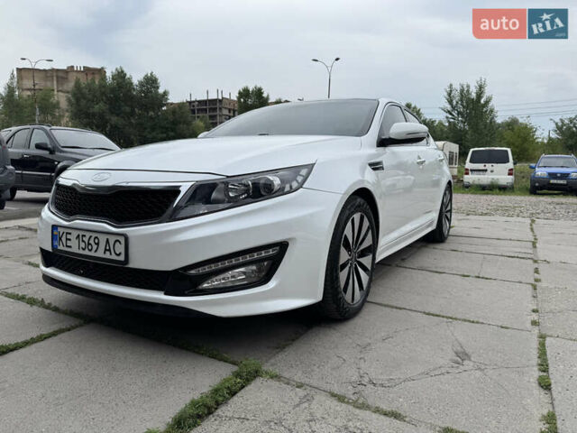 Білий Кіа K5, об'ємом двигуна 2 л та пробігом 222 тис. км за 11500 $, фото 1 на Automoto.ua