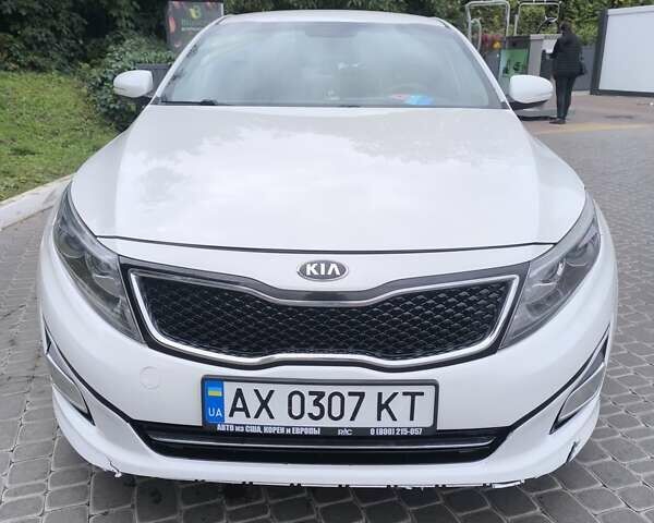 Білий Кіа K5, об'ємом двигуна 2 л та пробігом 255 тис. км за 9300 $, фото 1 на Automoto.ua