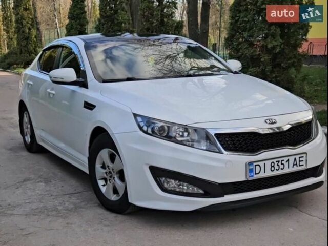 Білий Кіа K5, об'ємом двигуна 2 л та пробігом 138 тис. км за 7199 $, фото 1 на Automoto.ua