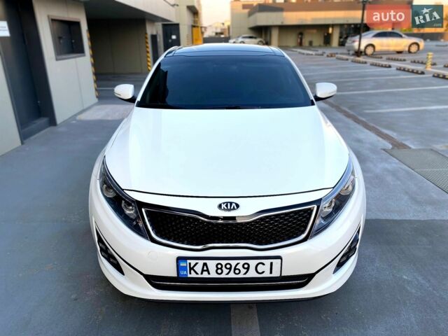 Белый Киа K5, объемом двигателя 2 л и пробегом 273 тыс. км за 10600 $, фото 1 на Automoto.ua
