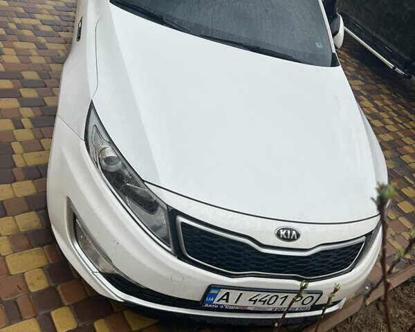 Белый Киа K5, объемом двигателя 2 л и пробегом 98 тыс. км за 8500 $, фото 1 на Automoto.ua