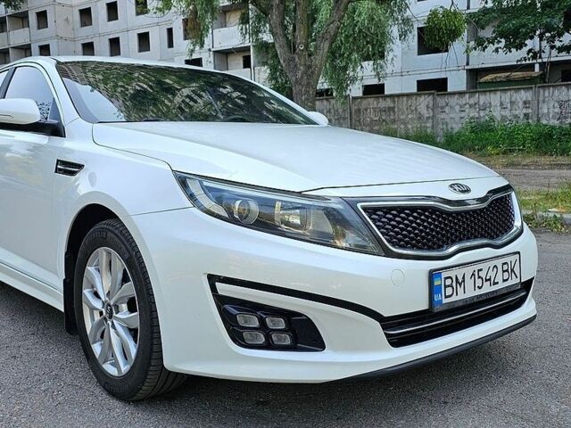 Білий Кіа K5, об'ємом двигуна 2 л та пробігом 159 тис. км за 12500 $, фото 1 на Automoto.ua