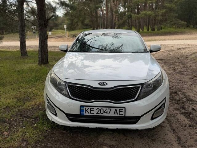 Білий Кіа K5, об'ємом двигуна 2 л та пробігом 310 тис. км за 7000 $, фото 1 на Automoto.ua