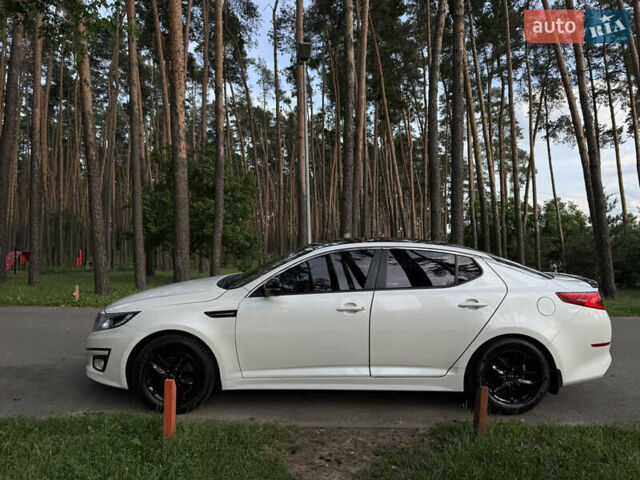 Белый Киа K5, объемом двигателя 2 л и пробегом 372 тыс. км за 8500 $, фото 1 на Automoto.ua