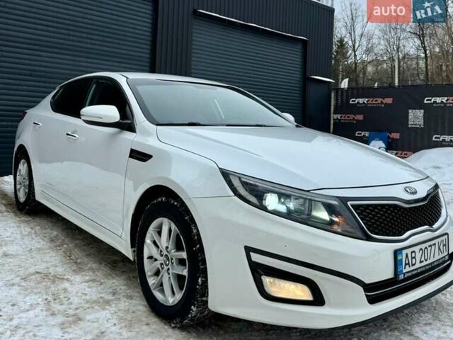 Белый Киа K5, объемом двигателя 2 л и пробегом 245 тыс. км за 11500 $, фото 1 на Automoto.ua