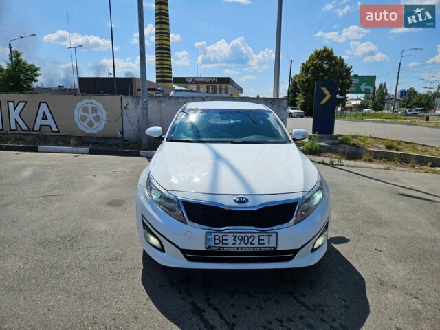Білий Кіа K5, об'ємом двигуна 2 л та пробігом 378 тис. км за 8600 $, фото 1 на Automoto.ua