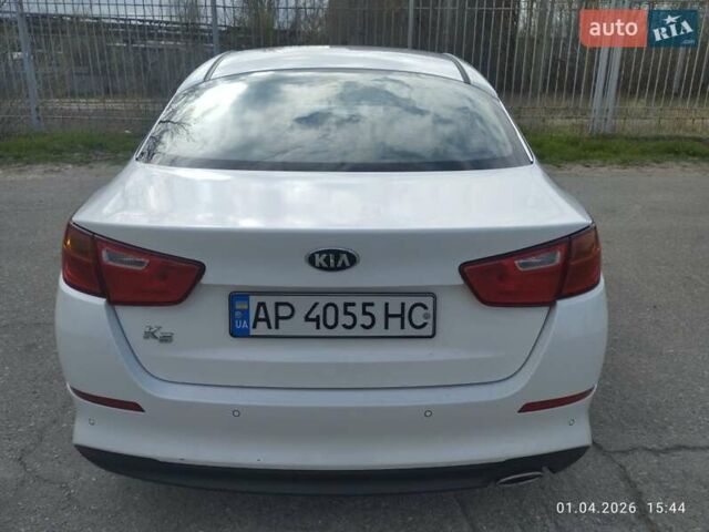Білий Кіа K5, об'ємом двигуна 2 л та пробігом 235 тис. км за 11000 $, фото 1 на Automoto.ua
