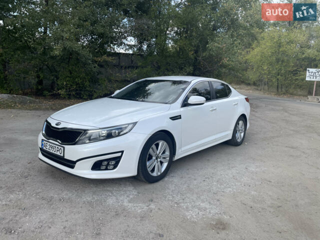 Білий Кіа K5, об'ємом двигуна 2 л та пробігом 296 тис. км за 11500 $, фото 1 на Automoto.ua