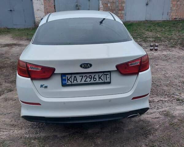 Білий Кіа K5, об'ємом двигуна 2 л та пробігом 248 тис. км за 9500 $, фото 1 на Automoto.ua