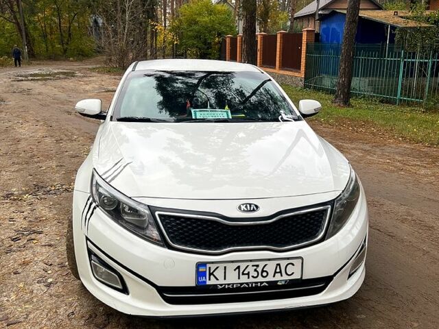 Білий Кіа K5, об'ємом двигуна 2 л та пробігом 266 тис. км за 9900 $, фото 1 на Automoto.ua