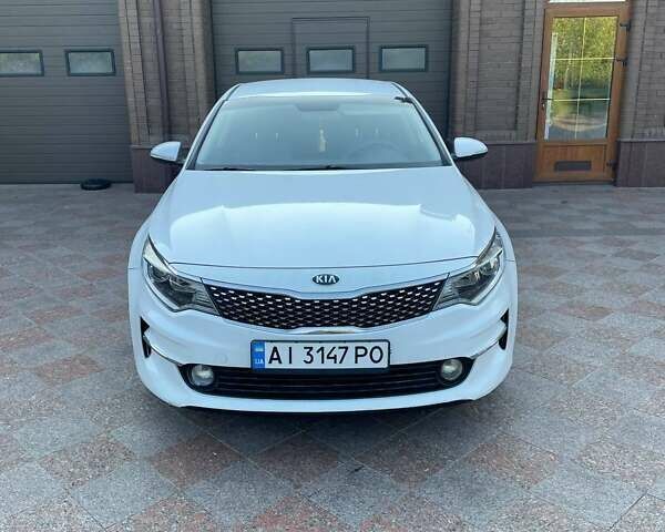 Белый Киа K5, объемом двигателя 0 л и пробегом 262 тыс. км за 11500 $, фото 1 на Automoto.ua