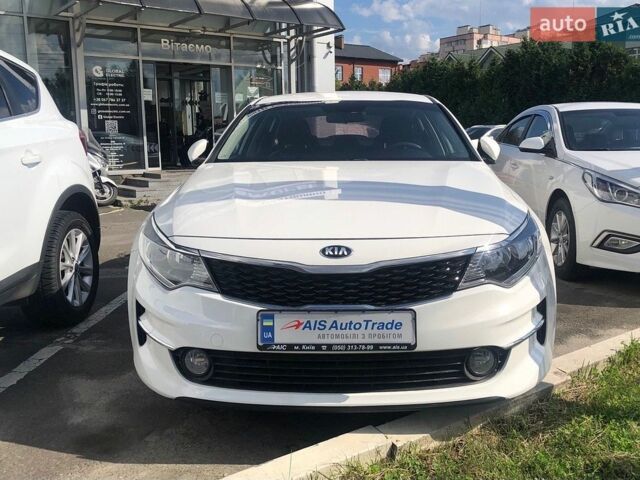Белый Киа K5, объемом двигателя 2 л и пробегом 323 тыс. км за 8490 $, фото 1 на Automoto.ua