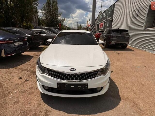 Білий Кіа K5, об'ємом двигуна 2 л та пробігом 190 тис. км за 13200 $, фото 1 на Automoto.ua