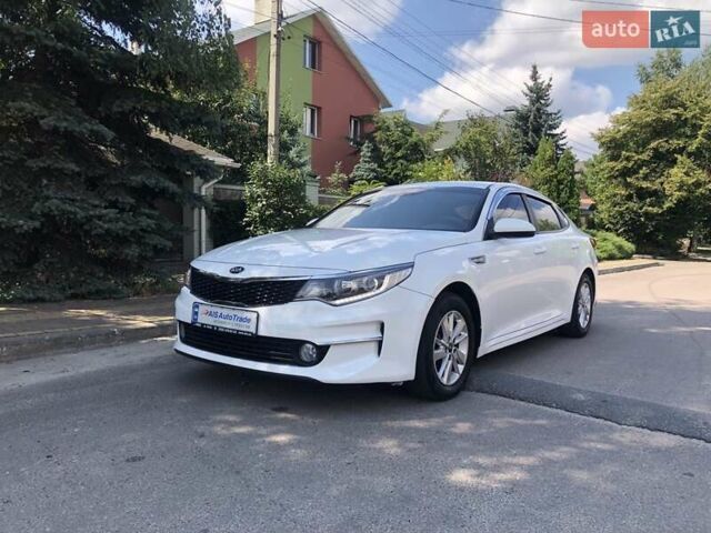 Білий Кіа K5, об'ємом двигуна 2 л та пробігом 335 тис. км за 11990 $, фото 1 на Automoto.ua