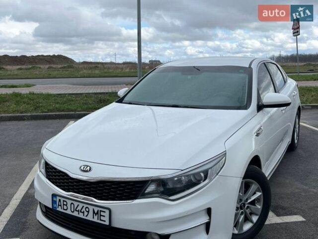 Білий Кіа K5, об'ємом двигуна 2 л та пробігом 123 тис. км за 12990 $, фото 1 на Automoto.ua