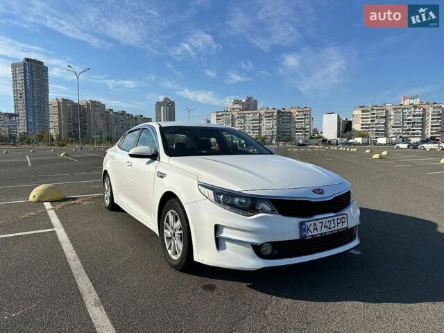 Білий Кіа K5, об'ємом двигуна 2 л та пробігом 370 тис. км за 11000 $, фото 1 на Automoto.ua
