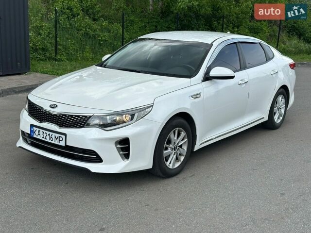 Білий Кіа K5, об'ємом двигуна 2 л та пробігом 248 тис. км за 11900 $, фото 1 на Automoto.ua