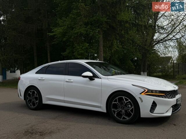 Белый Киа K5, объемом двигателя 1.6 л и пробегом 42 тыс. км за 19500 $, фото 1 на Automoto.ua