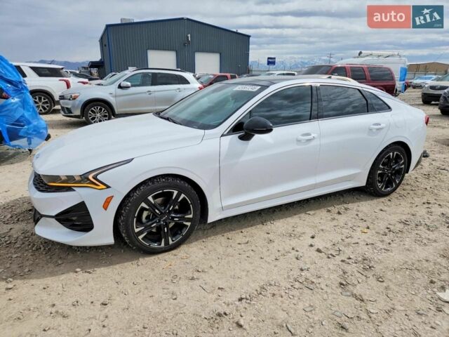 Белый Киа K5, объемом двигателя 1.6 л и пробегом 58 тыс. км за 13632 $, фото 1 на Automoto.ua