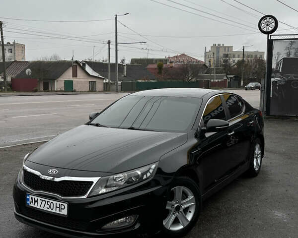 Чорний Кіа K5, об'ємом двигуна 2 л та пробігом 146 тис. км за 8999 $, фото 1 на Automoto.ua