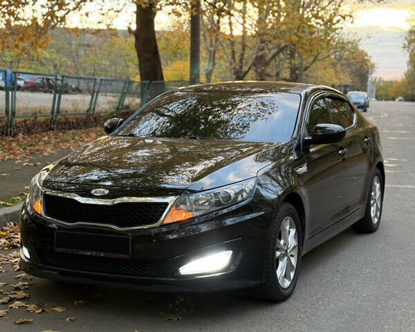 Чорний Кіа K5, об'ємом двигуна 2 л та пробігом 270 тис. км за 8500 $, фото 1 на Automoto.ua