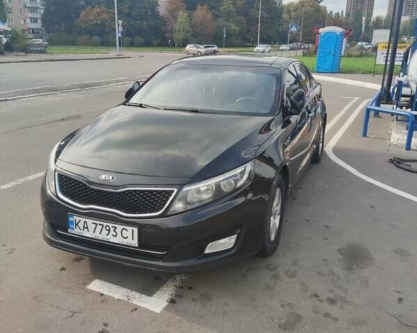Черный Киа K5, объемом двигателя 2 л и пробегом 190 тыс. км за 12000 $, фото 1 на Automoto.ua