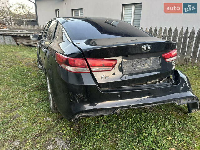 Чорний Кіа K5, об'ємом двигуна 2 л та пробігом 150 тис. км за 3900 $, фото 1 на Automoto.ua
