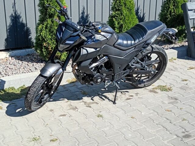 Чорний Кіа K5, об'ємом двигуна 2 л та пробігом 210 тис. км за 13700 $, фото 1 на Automoto.ua