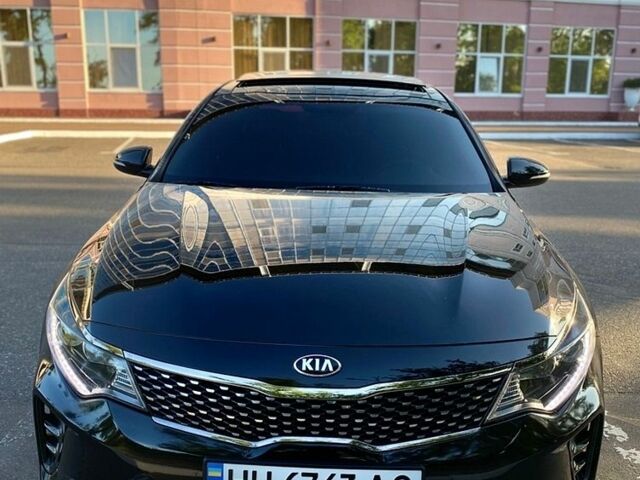Черный Киа K5, объемом двигателя 2 л и пробегом 198 тыс. км за 13500 $, фото 1 на Automoto.ua