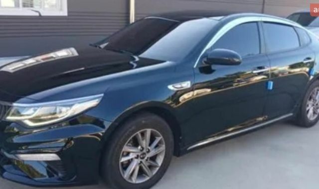 Чорний Кіа K5, об'ємом двигуна 2 л та пробігом 163 тис. км за 10500 $, фото 1 на Automoto.ua