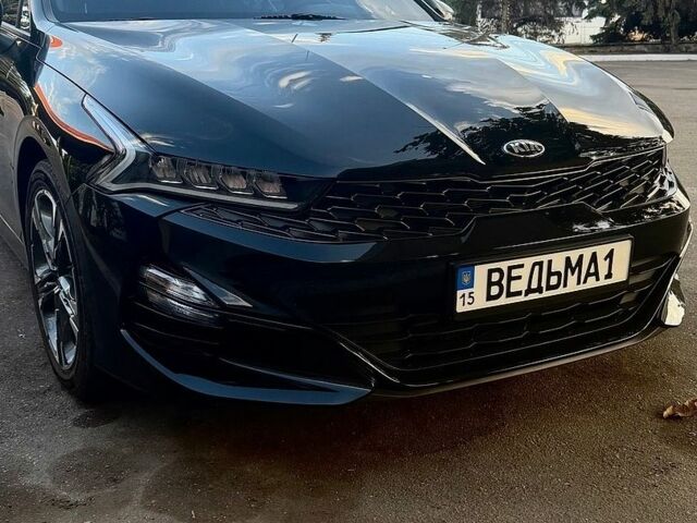 Чорний Кіа K5, об'ємом двигуна 1.6 л та пробігом 77 тис. км за 26000 $, фото 1 на Automoto.ua