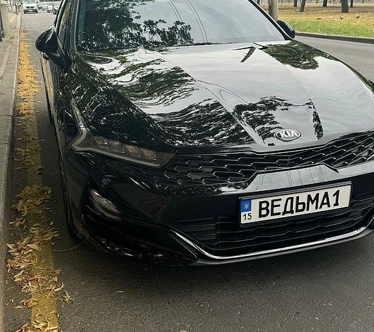 Черный Киа K5, объемом двигателя 1.6 л и пробегом 74 тыс. км за 26000 $, фото 1 на Automoto.ua