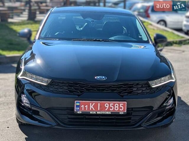 Чорний Кіа K5, об'ємом двигуна 2 л та пробігом 154 тис. км за 19500 $, фото 1 на Automoto.ua