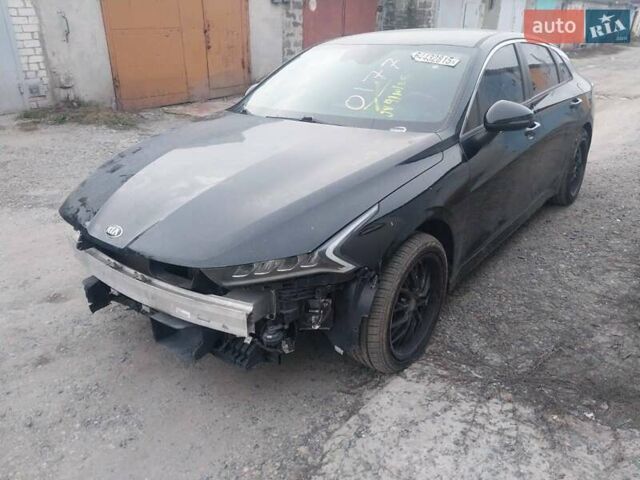 Черный Киа K5, объемом двигателя 1.6 л и пробегом 110 тыс. км за 13300 $, фото 1 на Automoto.ua