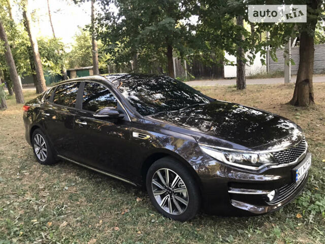 Коричневый Киа K5, объемом двигателя 2 л и пробегом 92 тыс. км за 13700 $, фото 1 на Automoto.ua
