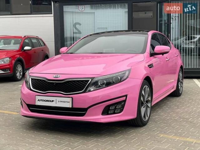 Красный Киа K5, объемом двигателя 2 л и пробегом 160 тыс. км за 11999 $, фото 1 на Automoto.ua