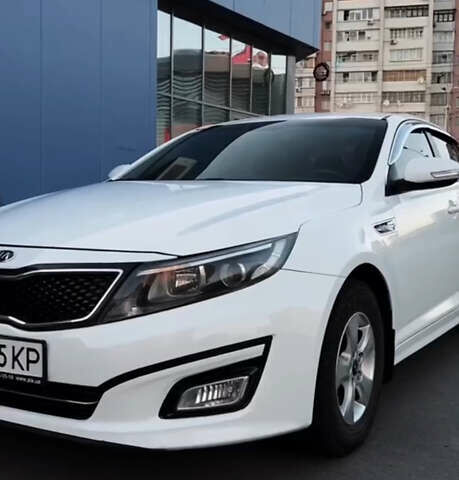 Киа K5, объемом двигателя 2 л и пробегом 199 тыс. км за 10000 $, фото 1 на Automoto.ua