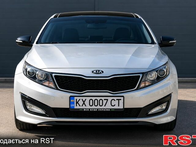 Сірий Кіа K5, об'ємом двигуна 2 л та пробігом 213 тис. км за 9000 $, фото 1 на Automoto.ua