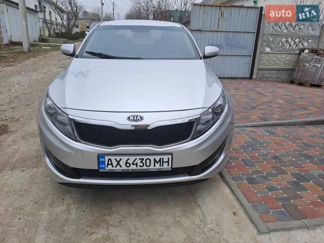 Сірий Кіа K5, об'ємом двигуна 2 л та пробігом 240 тис. км за 7100 $, фото 1 на Automoto.ua