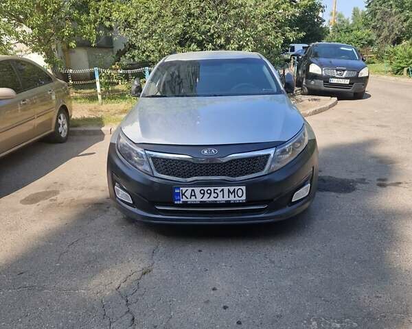 Сірий Кіа K5, об'ємом двигуна 2 л та пробігом 355 тис. км за 6500 $, фото 1 на Automoto.ua