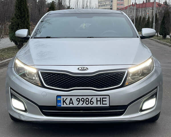 Серый Киа K5, объемом двигателя 2 л и пробегом 168 тыс. км за 10300 $, фото 1 на Automoto.ua