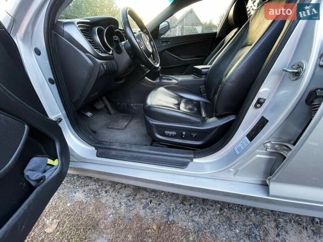 Сірий Кіа K5, об'ємом двигуна 2 л та пробігом 270 тис. км за 8350 $, фото 1 на Automoto.ua