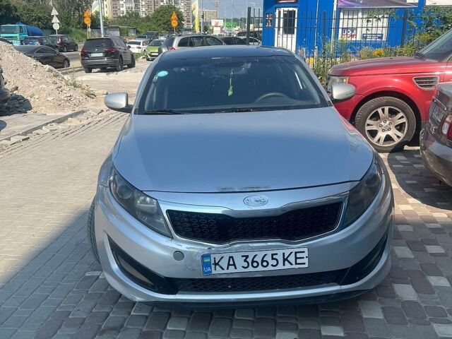 Серый Киа K5, объемом двигателя 2 л и пробегом 366 тыс. км за 6000 $, фото 1 на Automoto.ua