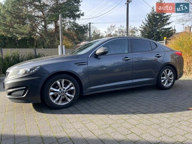 Серый Киа K5, объемом двигателя 2 л и пробегом 213 тыс. км за 8500 $, фото 1 на Automoto.ua